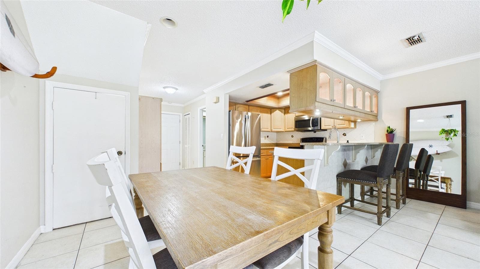 Townhouse at 2122 TARPON LANDINGS DR, TARPON SPRINGS, photo 7 of 47