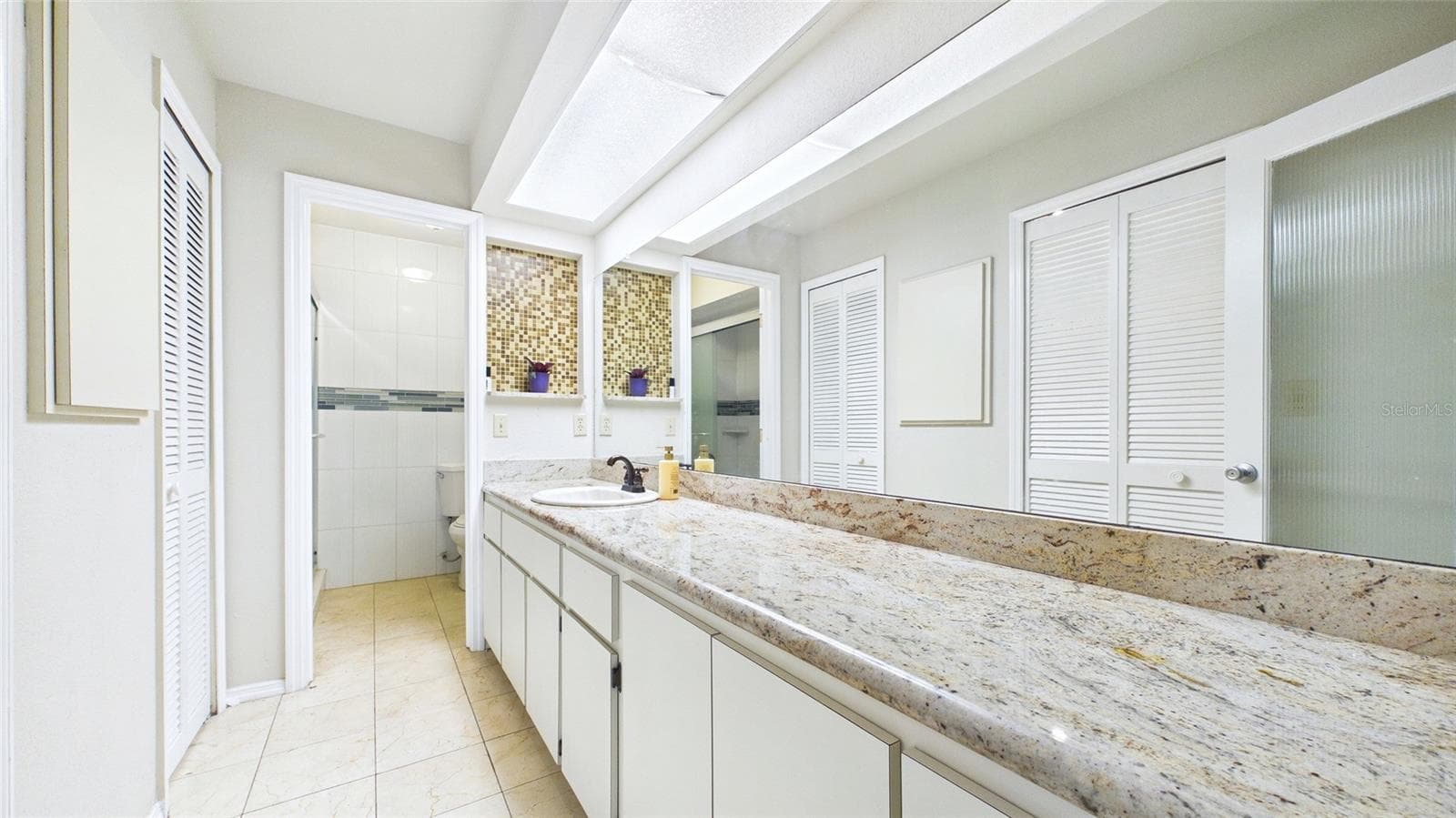 Townhouse at 2122 TARPON LANDINGS DR, TARPON SPRINGS, photo 24 of 47