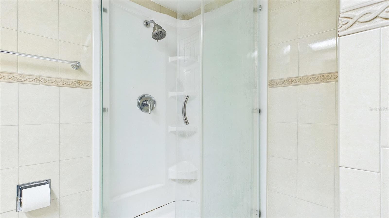 Townhouse at 2122 TARPON LANDINGS DR, TARPON SPRINGS, photo 32 of 47