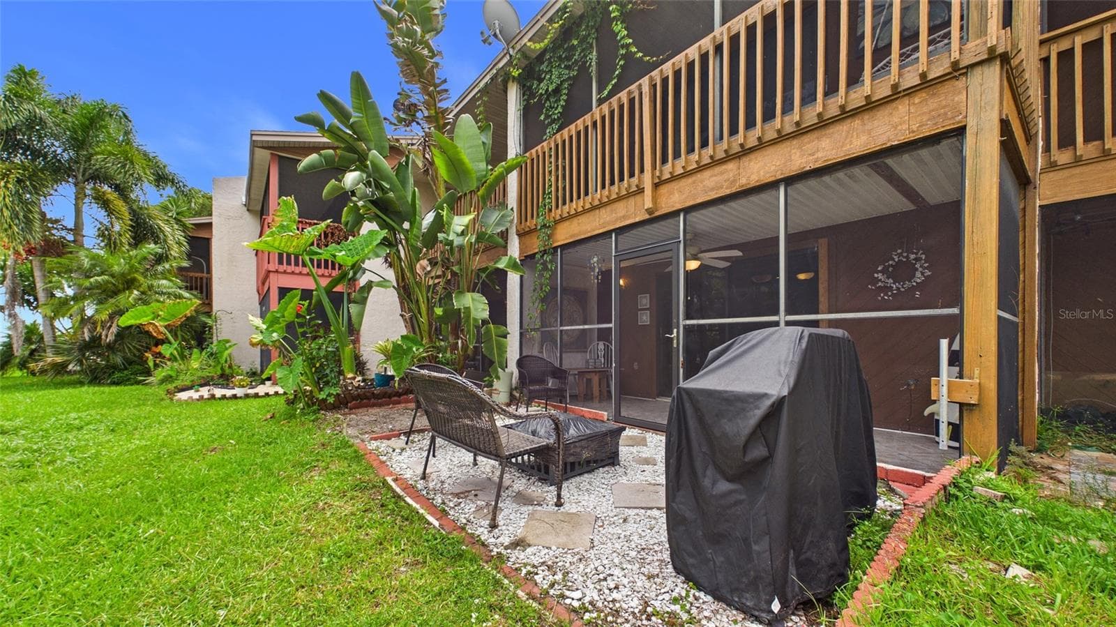 Townhouse at 2122 TARPON LANDINGS DR, TARPON SPRINGS, photo 34 of 47