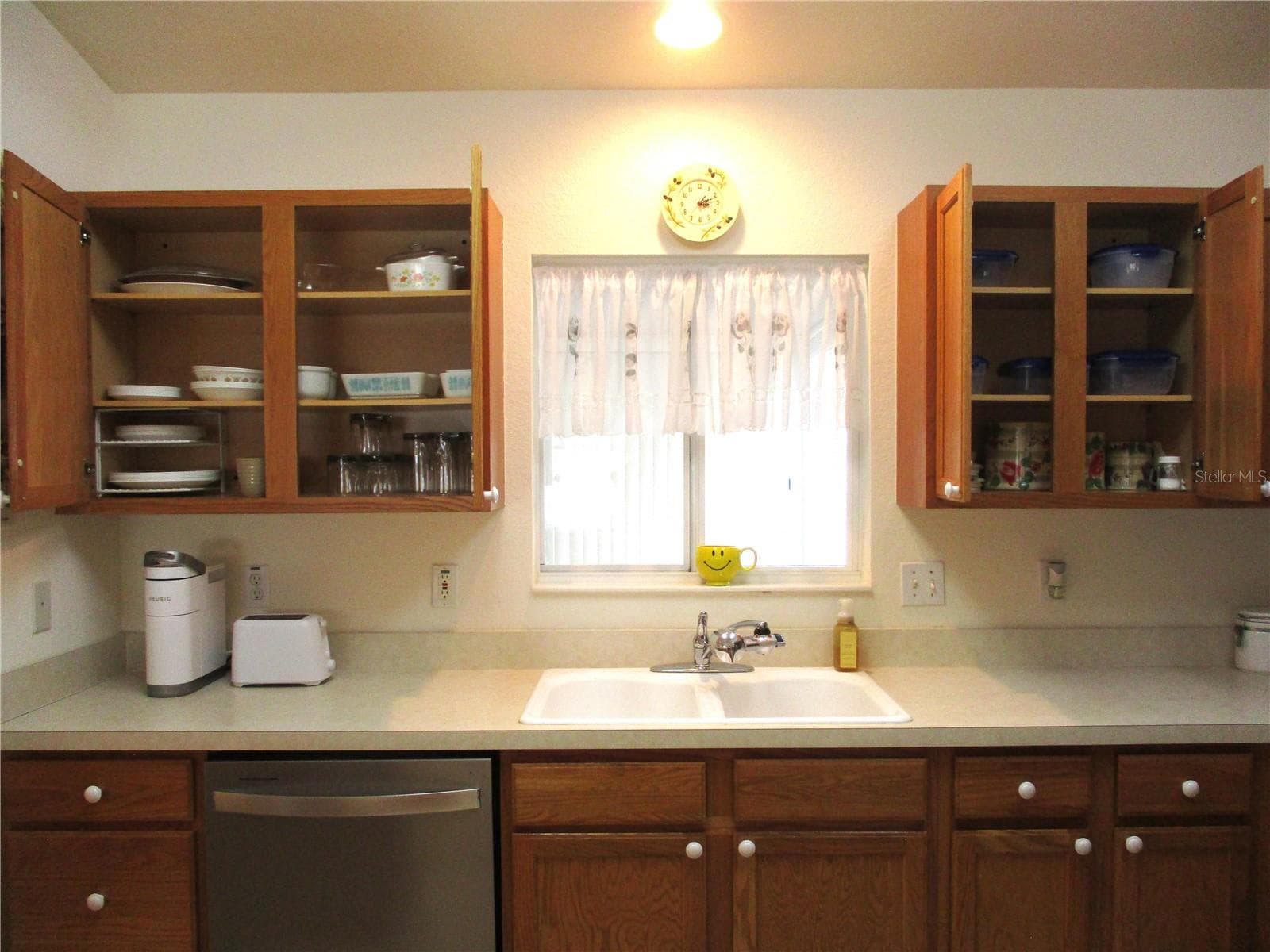 kitchen ready to go ! - 11588 SW 139TH PL, DUNNELLON
