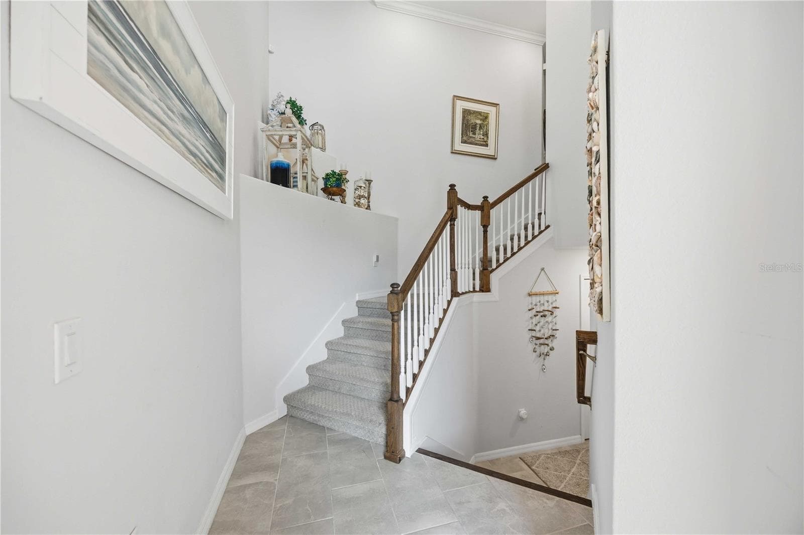 Brand New Carpet upon entry - Grand Entrance - 10821 TARFLOWER DR #202, VENICE
