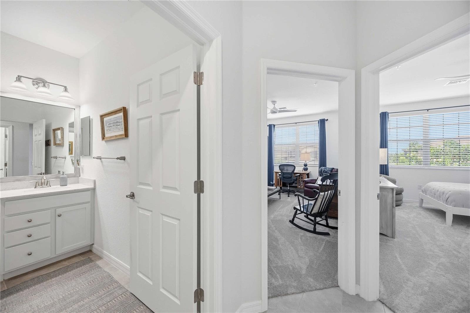 The guest bath has tub/shower combination - 10821 TARFLOWER DR #202, VENICE