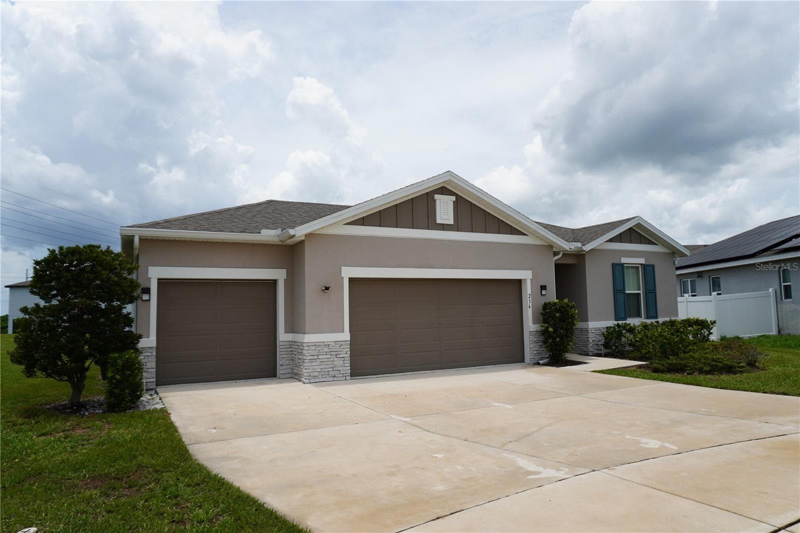 Single Family Residence at 236 HILLCREST DR, DUNDEE, photo 3 of 25
