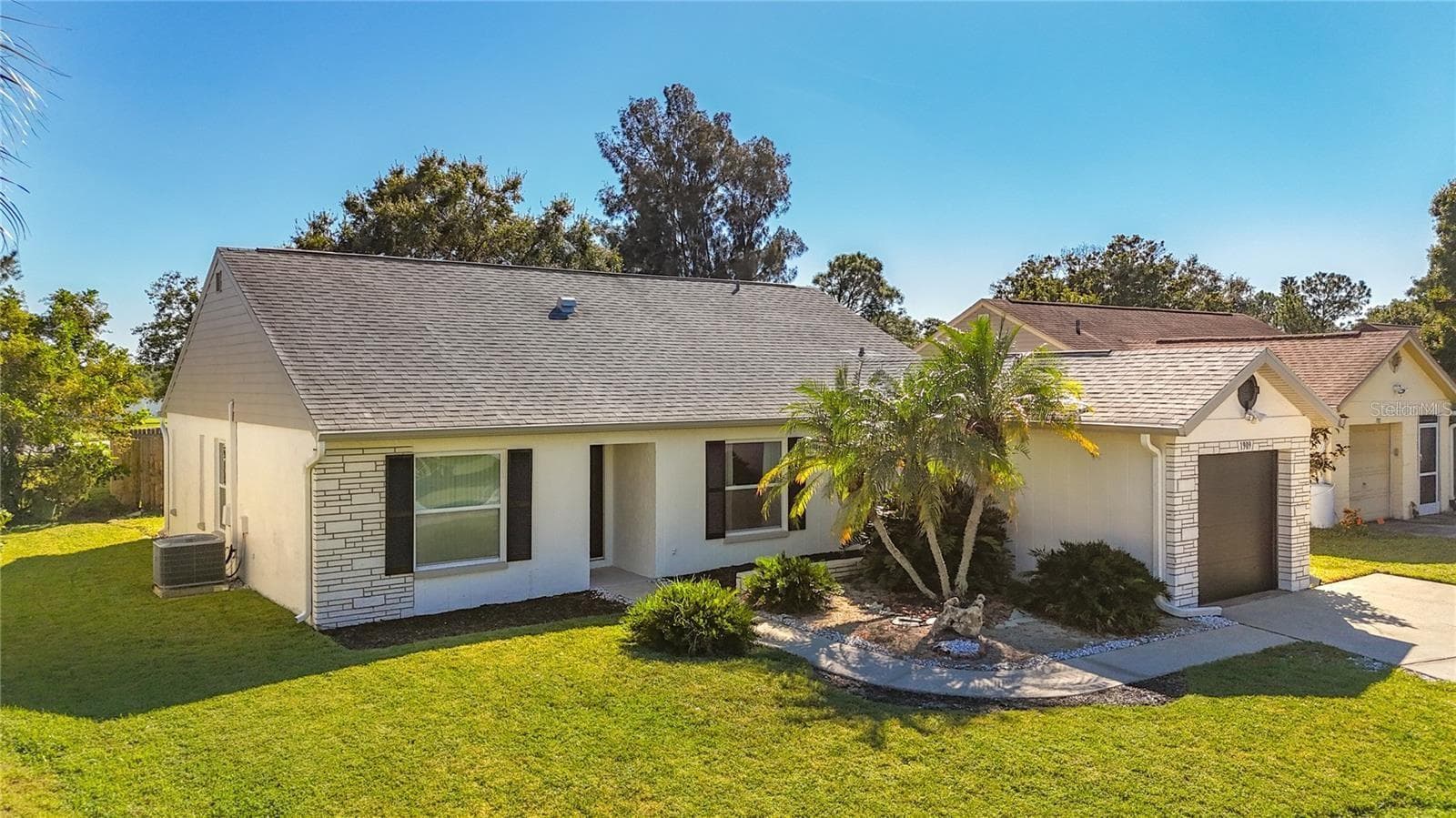 1909 CASTLE BAY CT