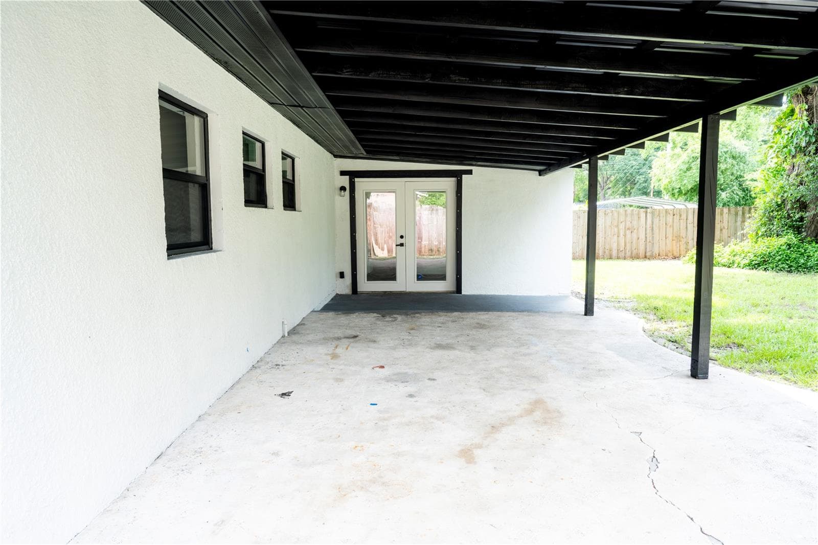 Porch - 4104 W WISCONSIN AVE, TAMPA
