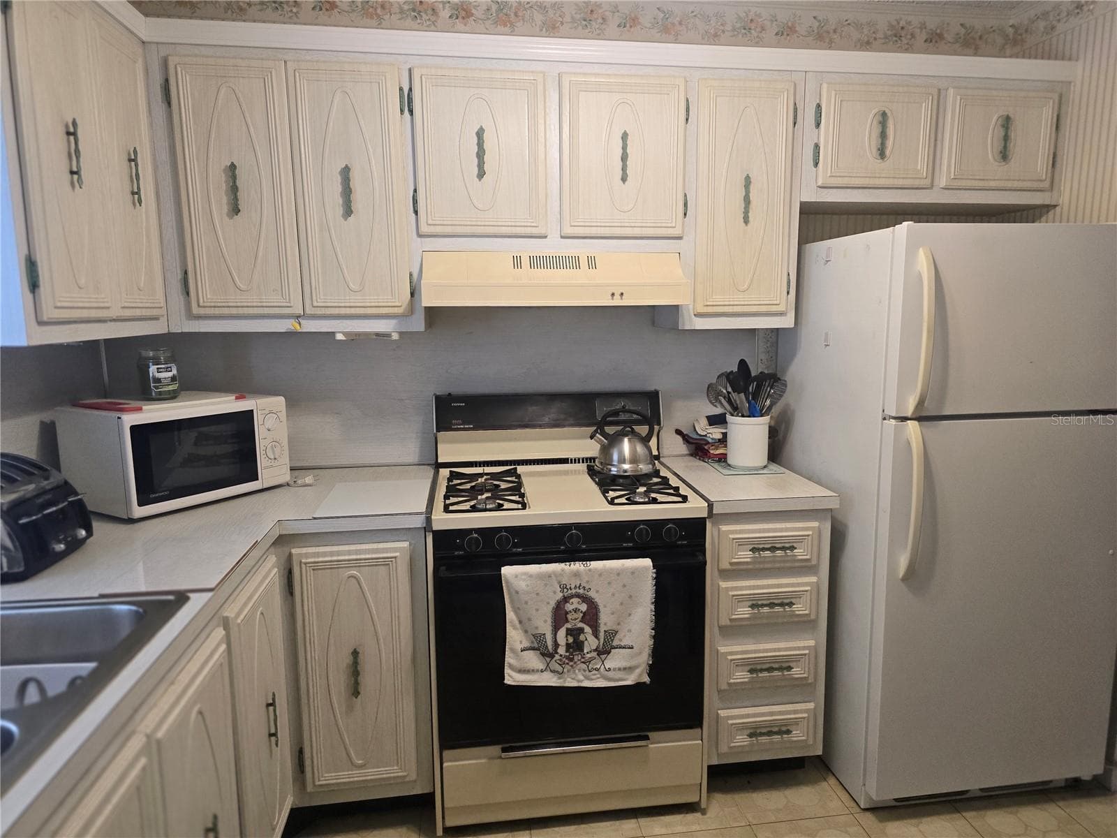 Condominium at 5356 81ST ST N #15, ST PETERSBURG, photo 5 of 28