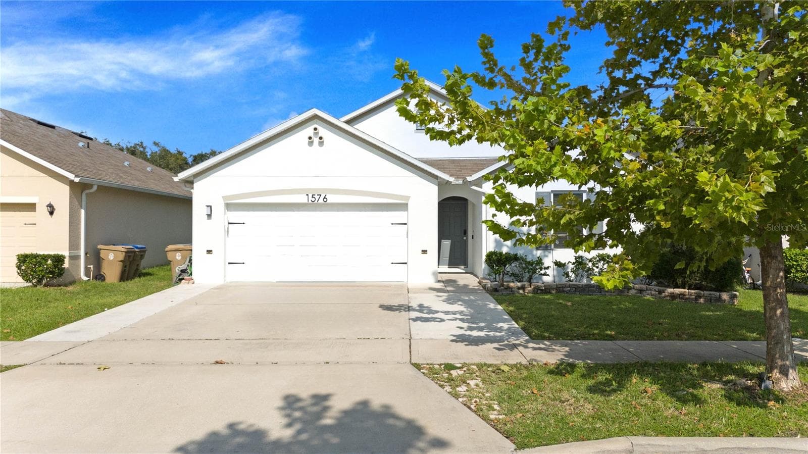 1576 DIAMOND LOOP DR