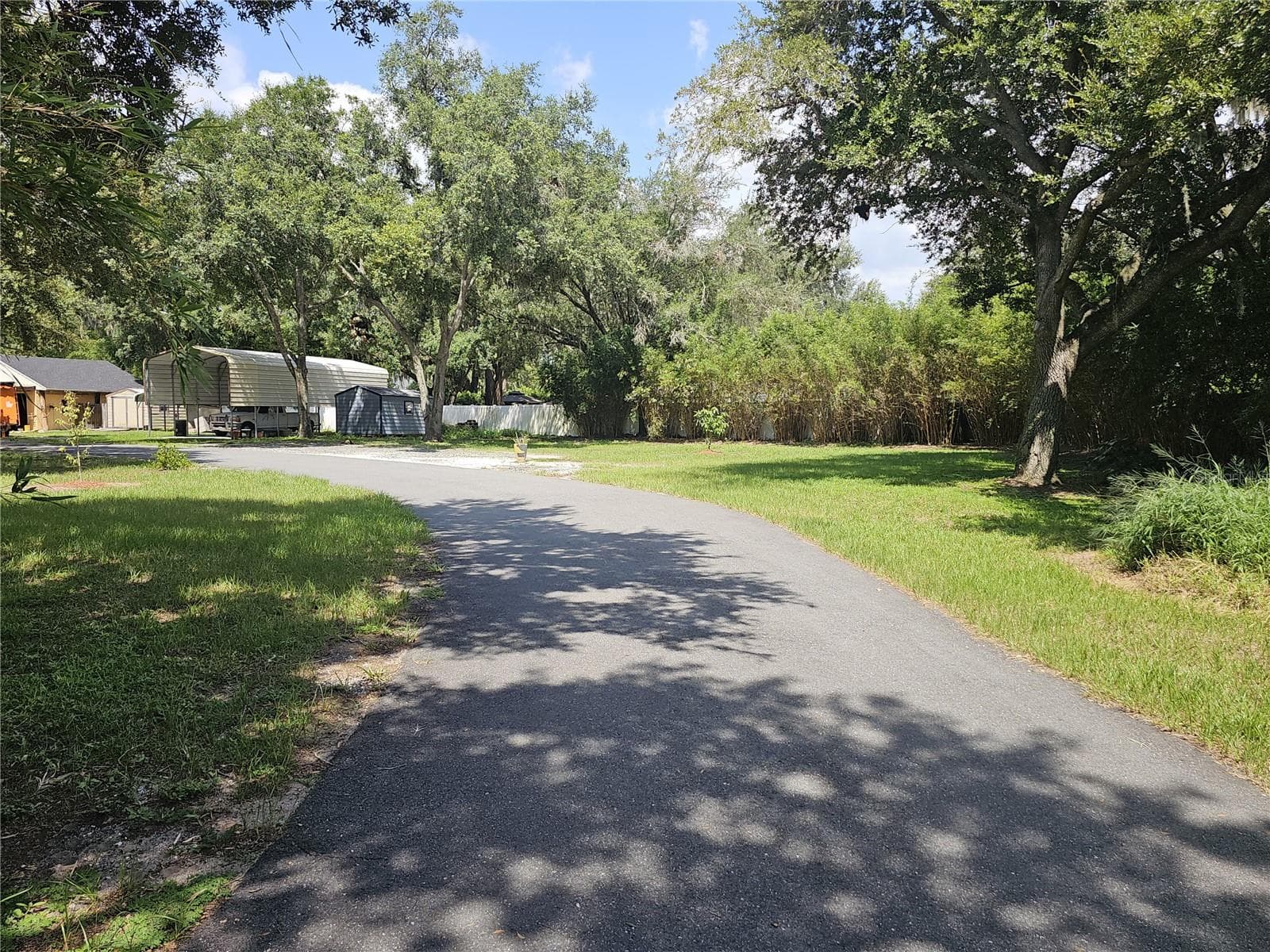 Single Family Residence at 16109 INDIAN MOUND RD, TAMPA, photo 7 of 18