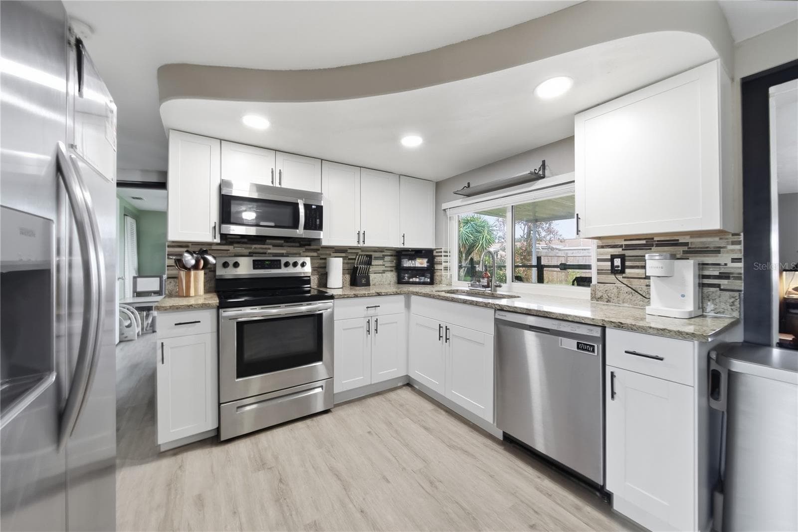 Single Family Residence at 3622 WINDER DR, HOLIDAY, photo 8 of 33