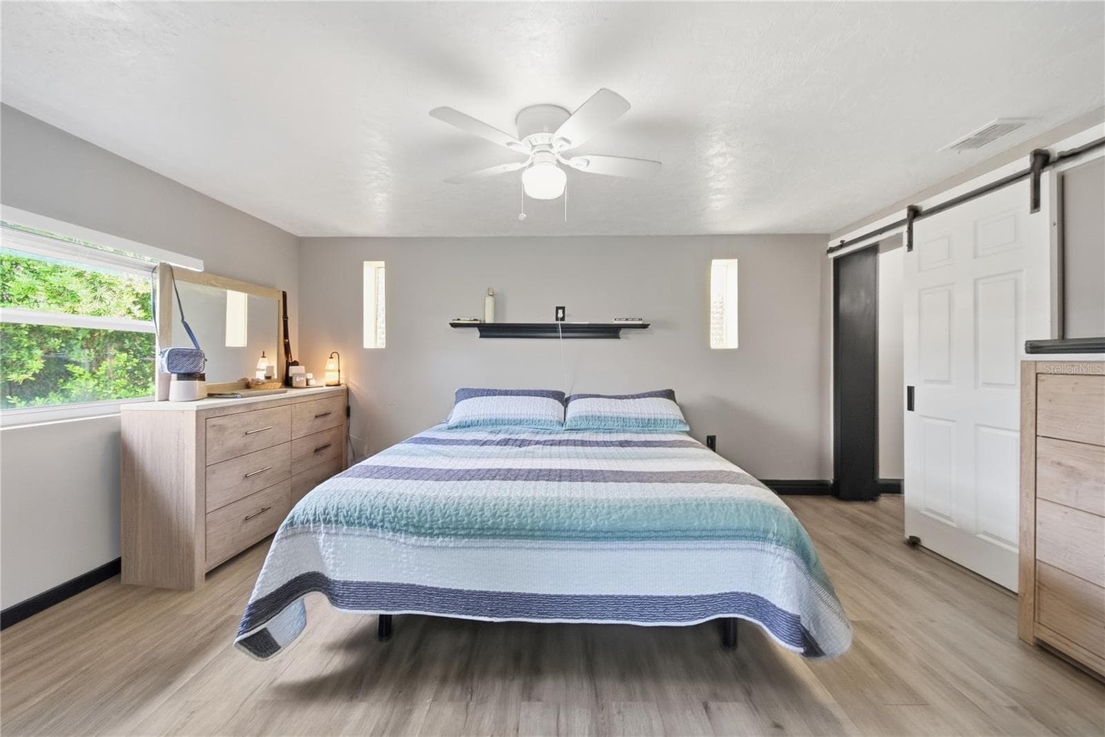 Single Family Residence at 3622 WINDER DR, HOLIDAY, photo 13 of 33