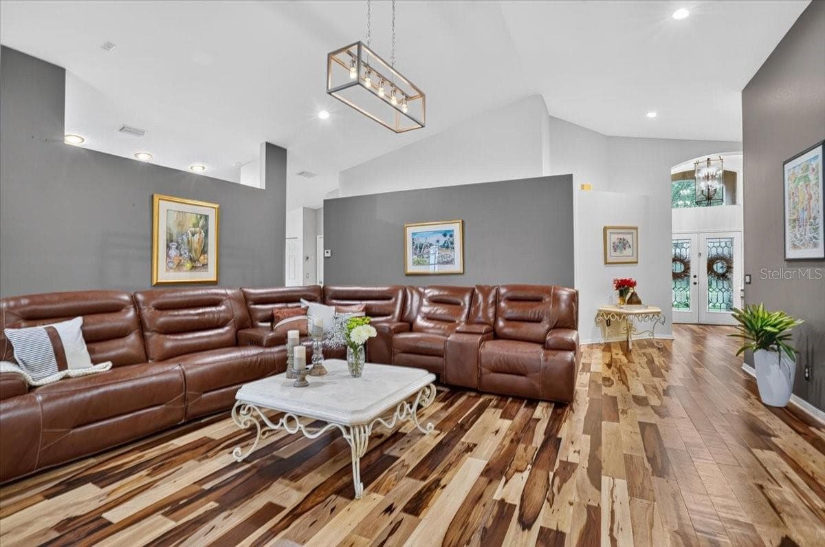Single Family Residence at 5539 AVENUE DU SOLEIL, LUTZ, photo 12 of 53