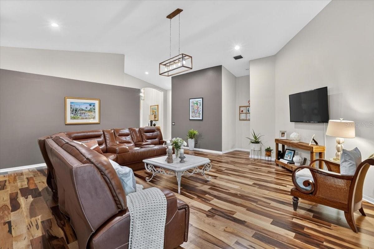 Single Family Residence at 5539 AVENUE DU SOLEIL, LUTZ, photo 13 of 53