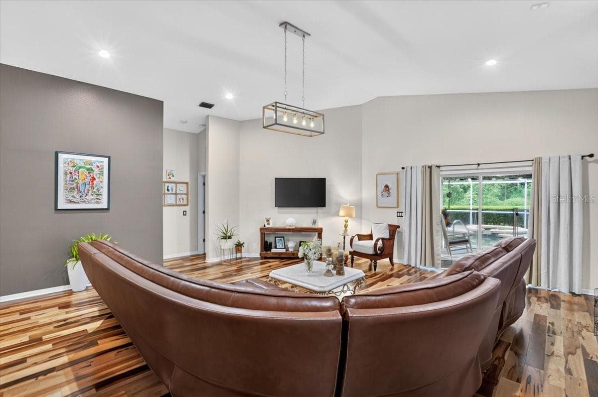 Single Family Residence at 5539 AVENUE DU SOLEIL, LUTZ, photo 14 of 53