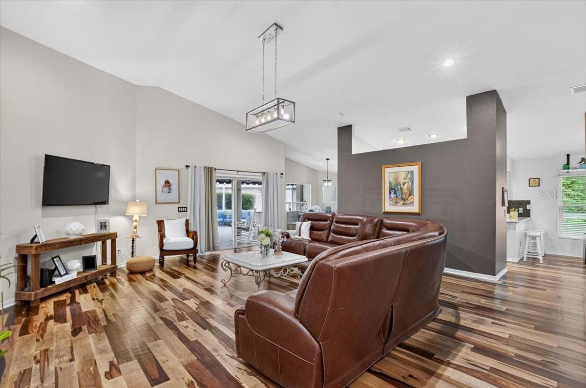 Single Family Residence at 5539 AVENUE DU SOLEIL, LUTZ, photo 15 of 53