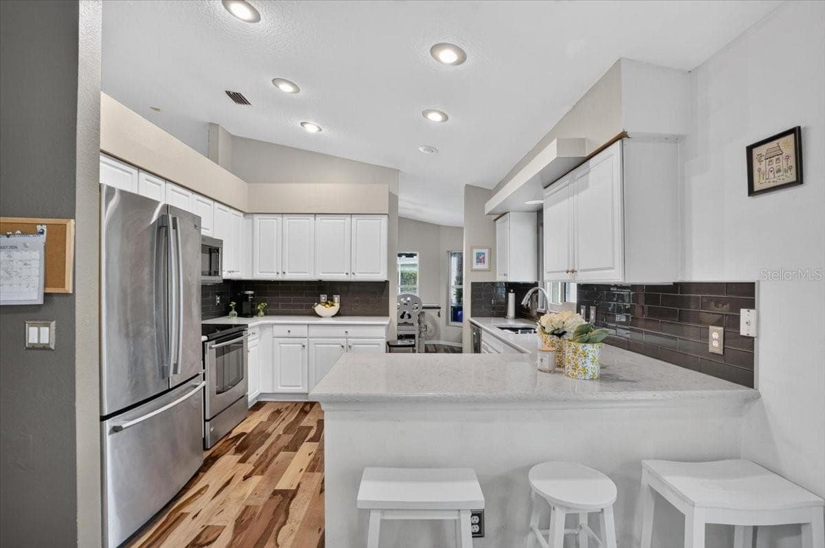 Single Family Residence at 5539 AVENUE DU SOLEIL, LUTZ, photo 20 of 53