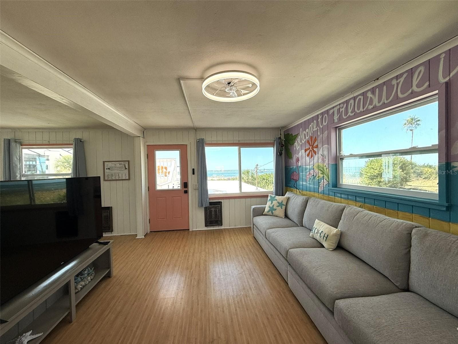 Duplex at 12609 SUNSHINE LN, TREASURE ISLAND, photo 7 of 56