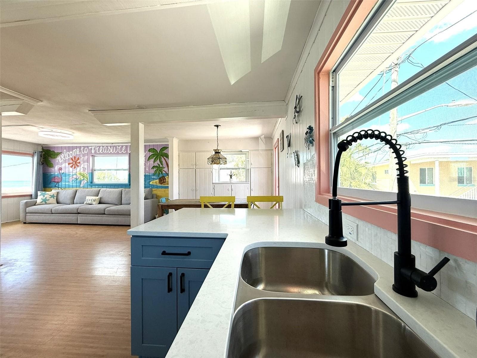 Duplex at 12609 SUNSHINE LN, TREASURE ISLAND, photo 18 of 56