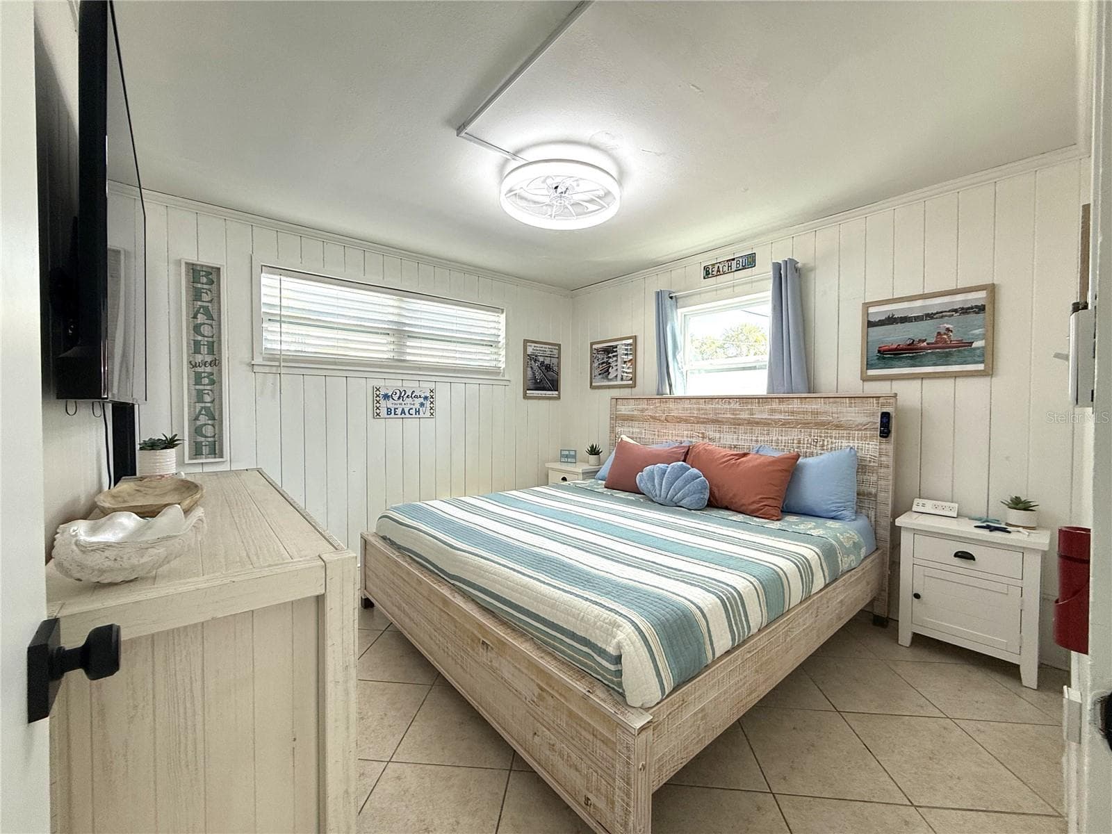 Duplex at 12609 SUNSHINE LN, TREASURE ISLAND, photo 23 of 56