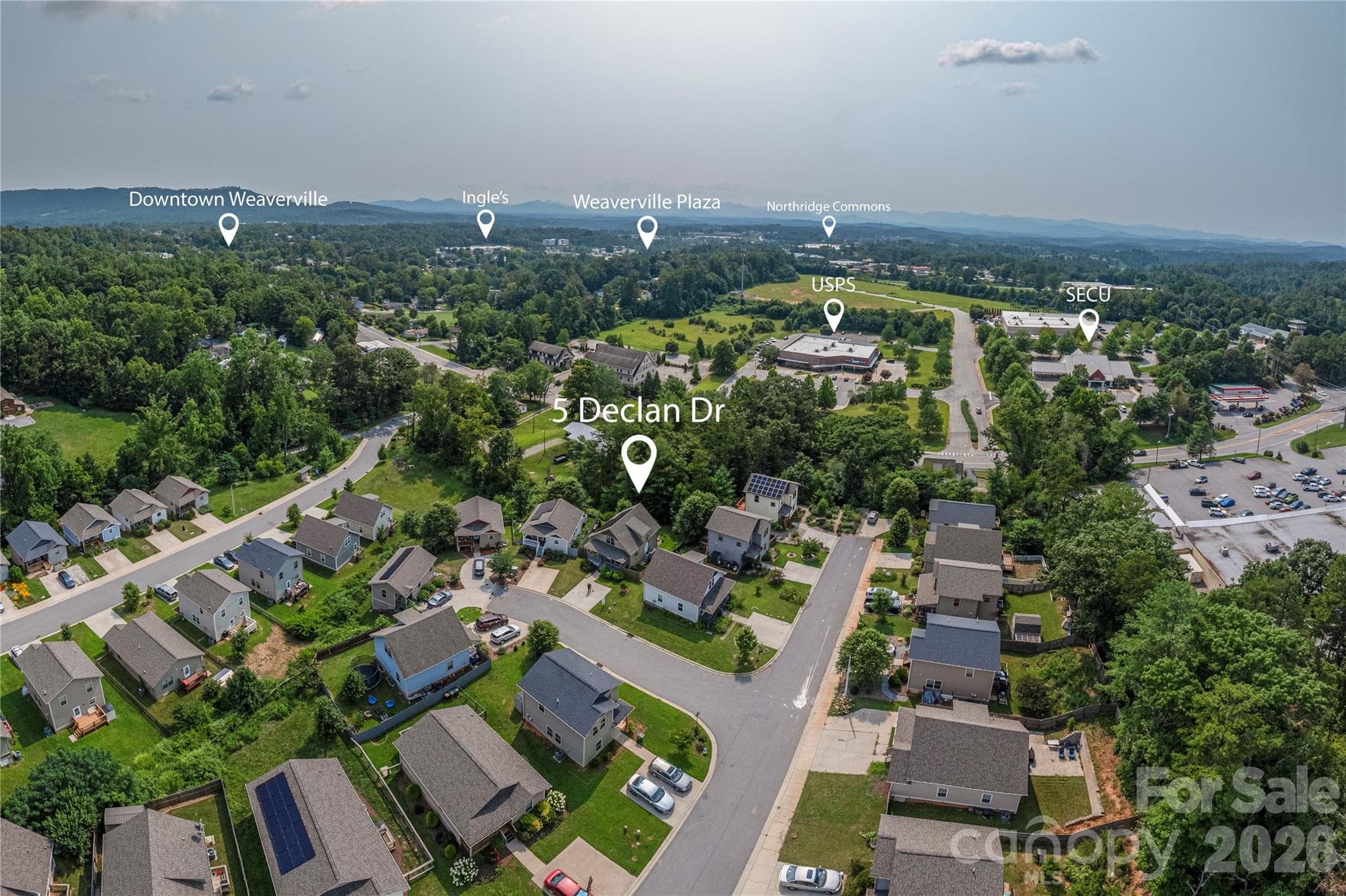 So close to everything you need in the Beautiful Town of Weaverville - 5 Declan Drive, Weaverville
