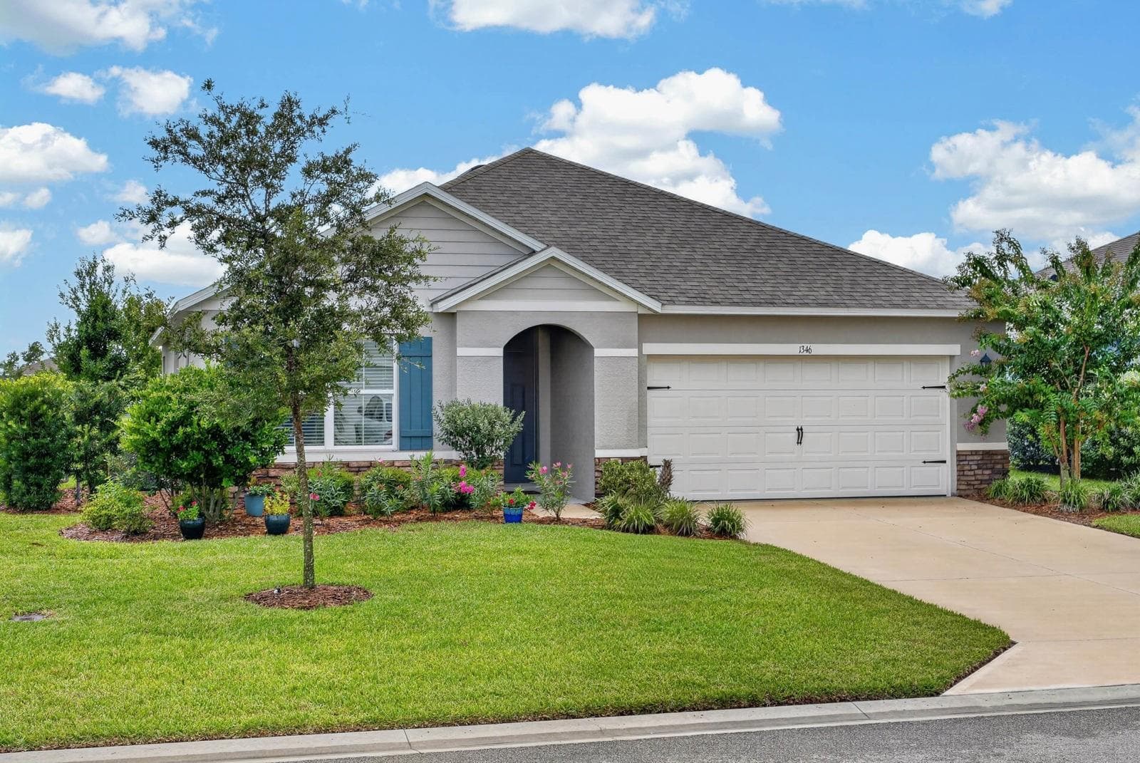 1346 MIDDLE LAKE DR