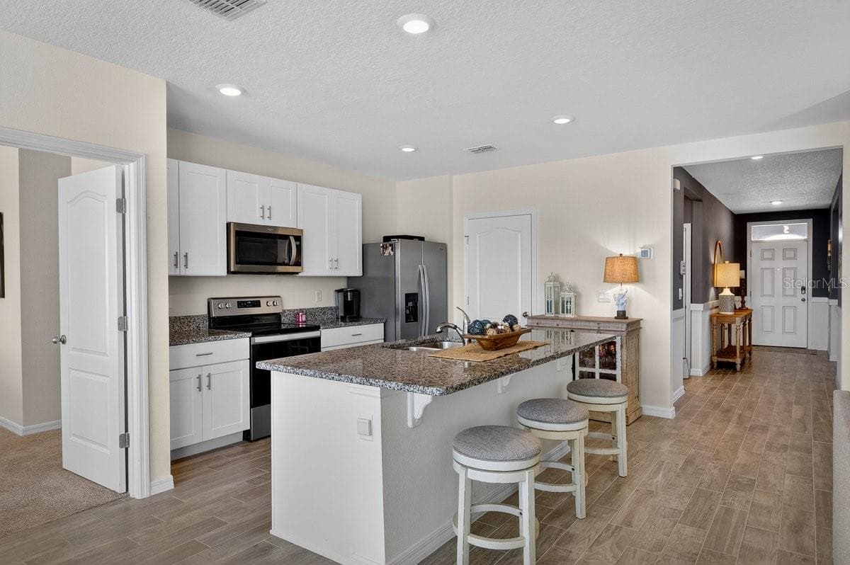 Single Family Residence at 1346 MIDDLE LAKE DR, ORMOND BEACH, photo 9 of 69