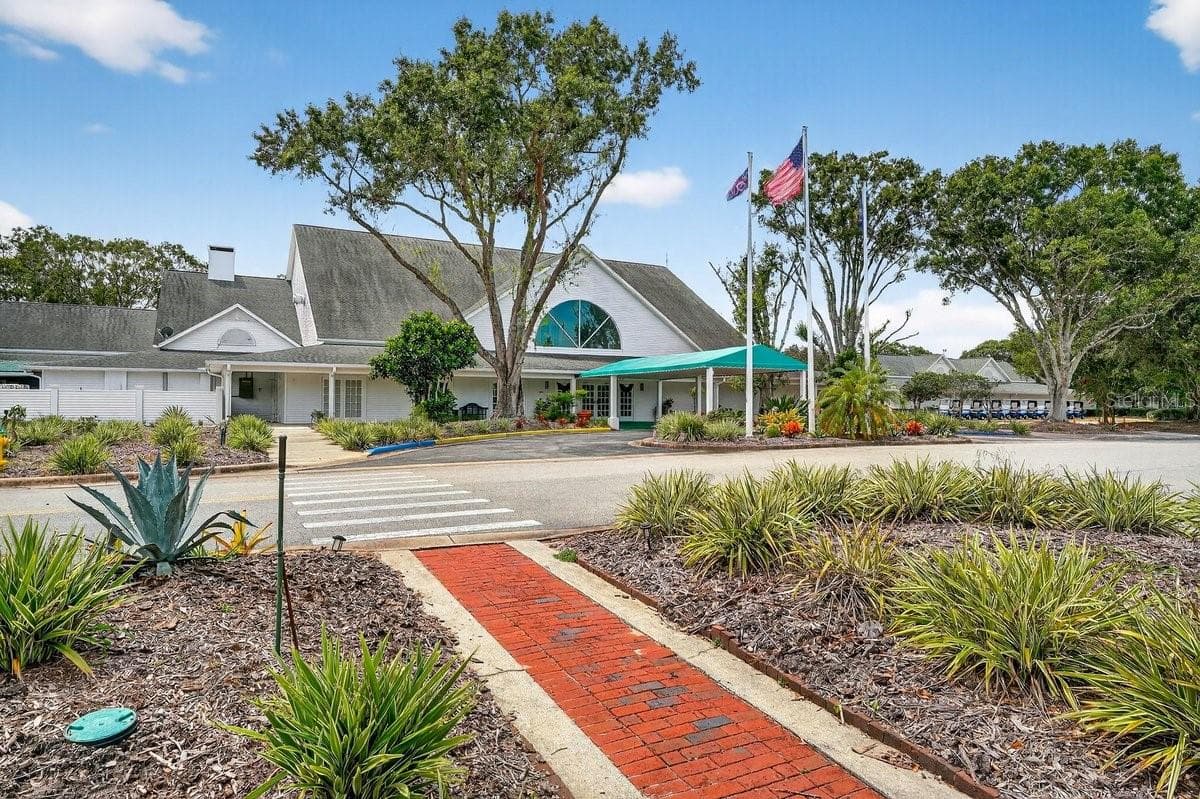 Single Family Residence at 1346 MIDDLE LAKE DR, ORMOND BEACH, photo 37 of 69