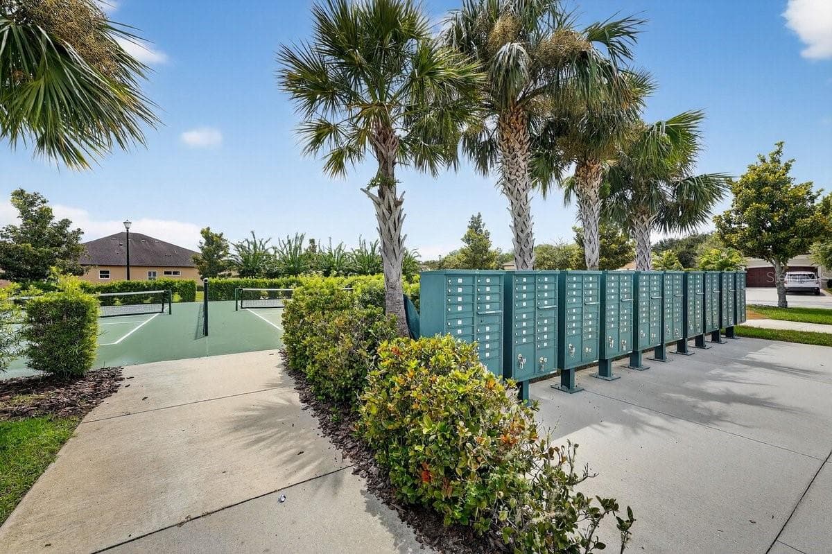 Single Family Residence at 1346 MIDDLE LAKE DR, ORMOND BEACH, photo 38 of 69