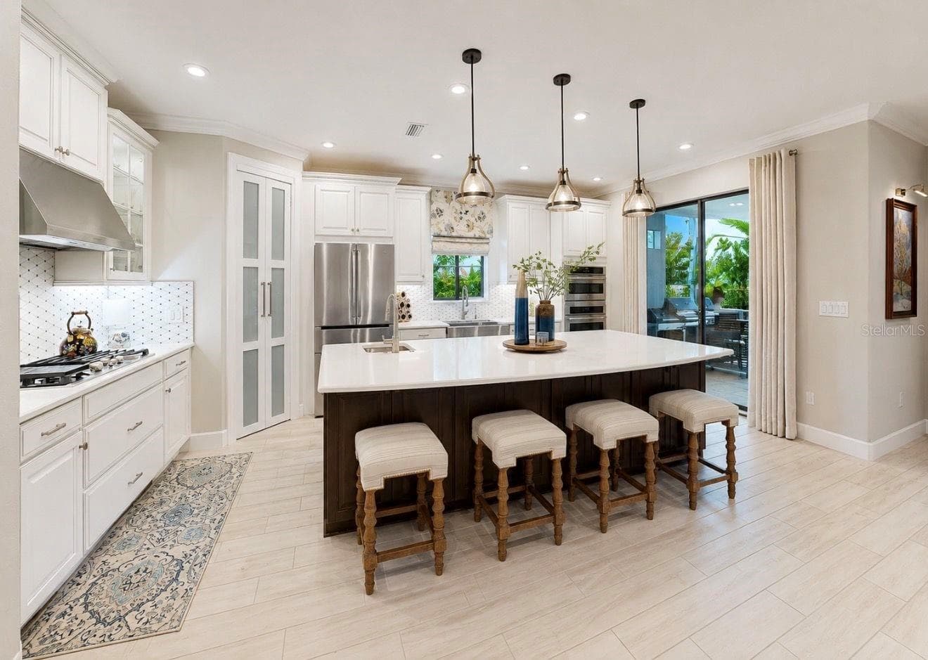 Kitchen with Upgraded Cabinetry and Large Kitchen Island - 10505 WICKER PARK PL, PALMETTO