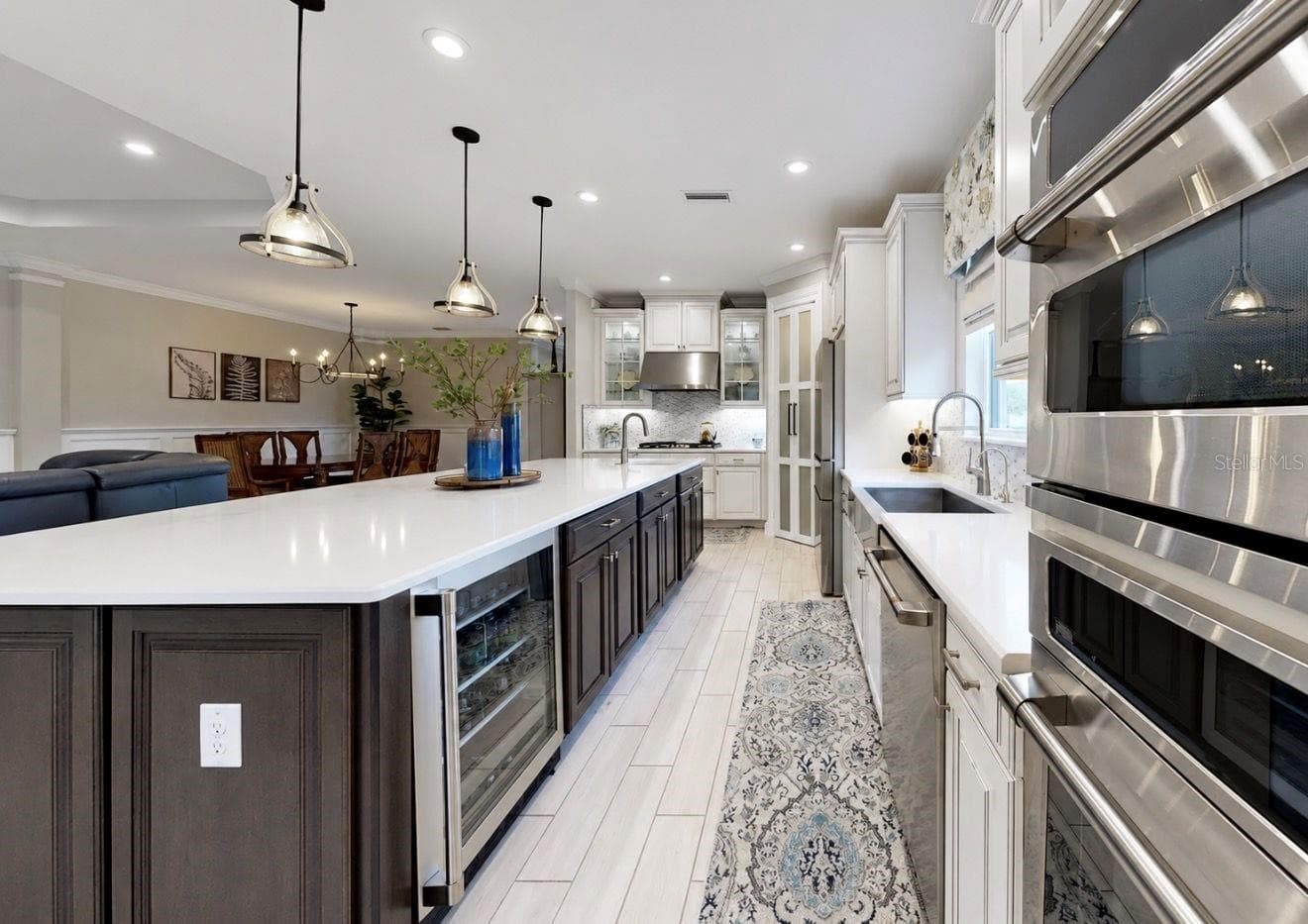 Kitchen with Wine Cooler - 10505 WICKER PARK PL, PALMETTO