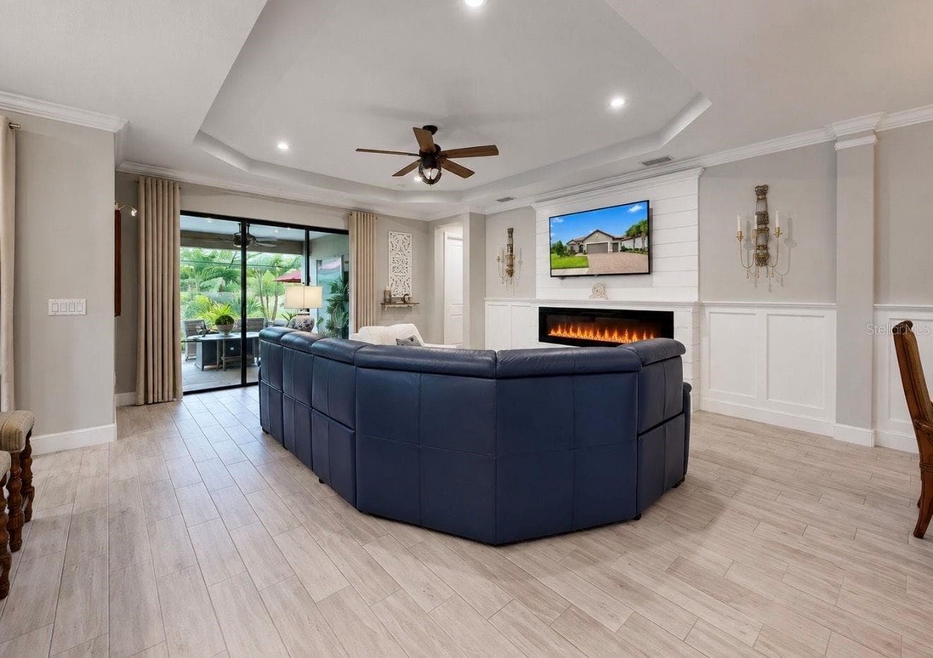 Living Room with Fireplace - 10505 WICKER PARK PL, PALMETTO