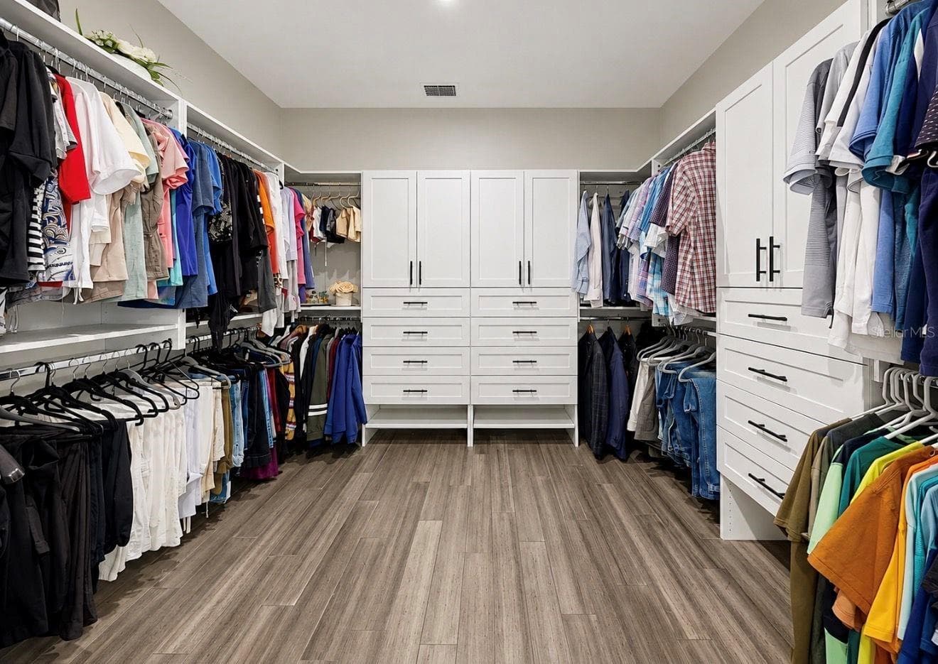 Primary Custom Closet - 10505 WICKER PARK PL, PALMETTO