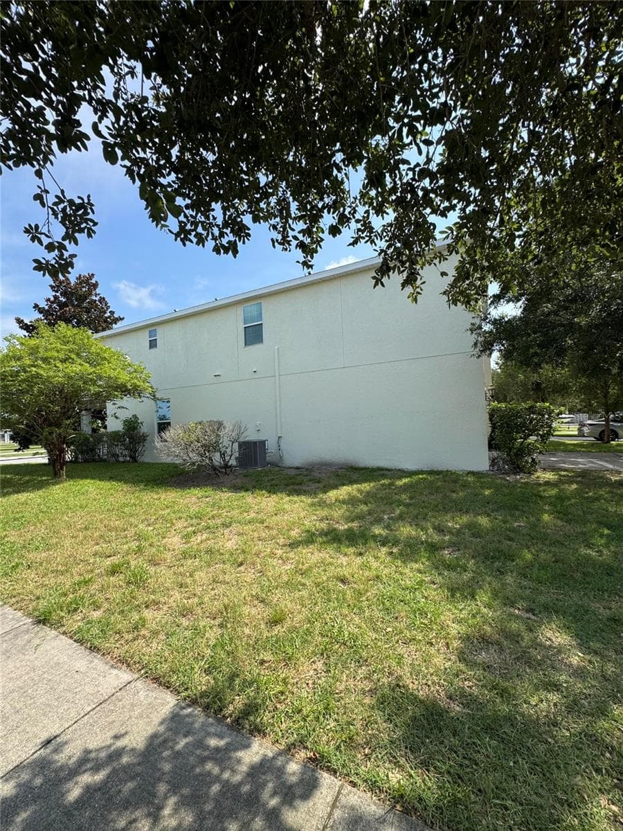 Single Family Residence at 11938 SILVERLAKE PARK DR, WINDERMERE, photo 42 of 45