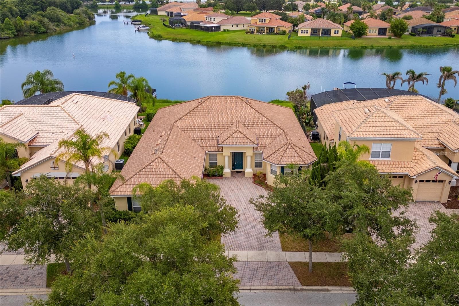 Single Family Residence at 3817 GOLDEN FEATHER WAY, KISSIMMEE, photo 4 of 48