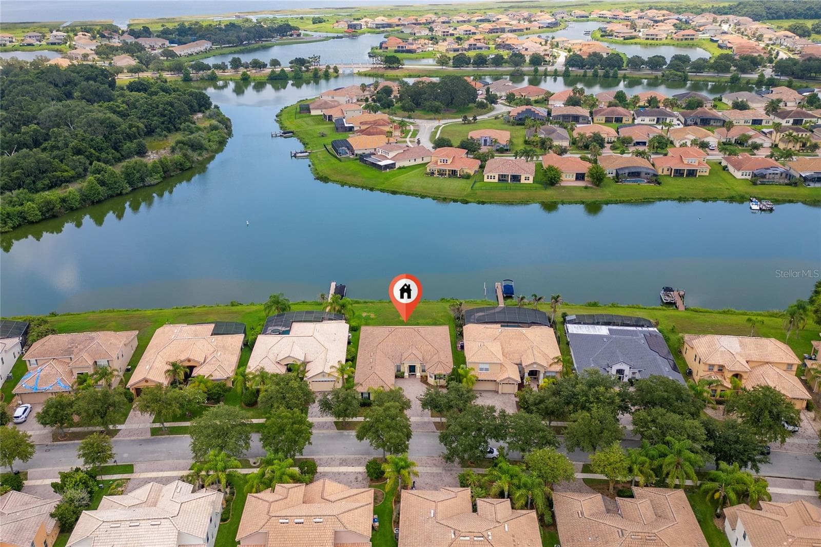 Single Family Residence at 3817 GOLDEN FEATHER WAY, KISSIMMEE, photo 6 of 48