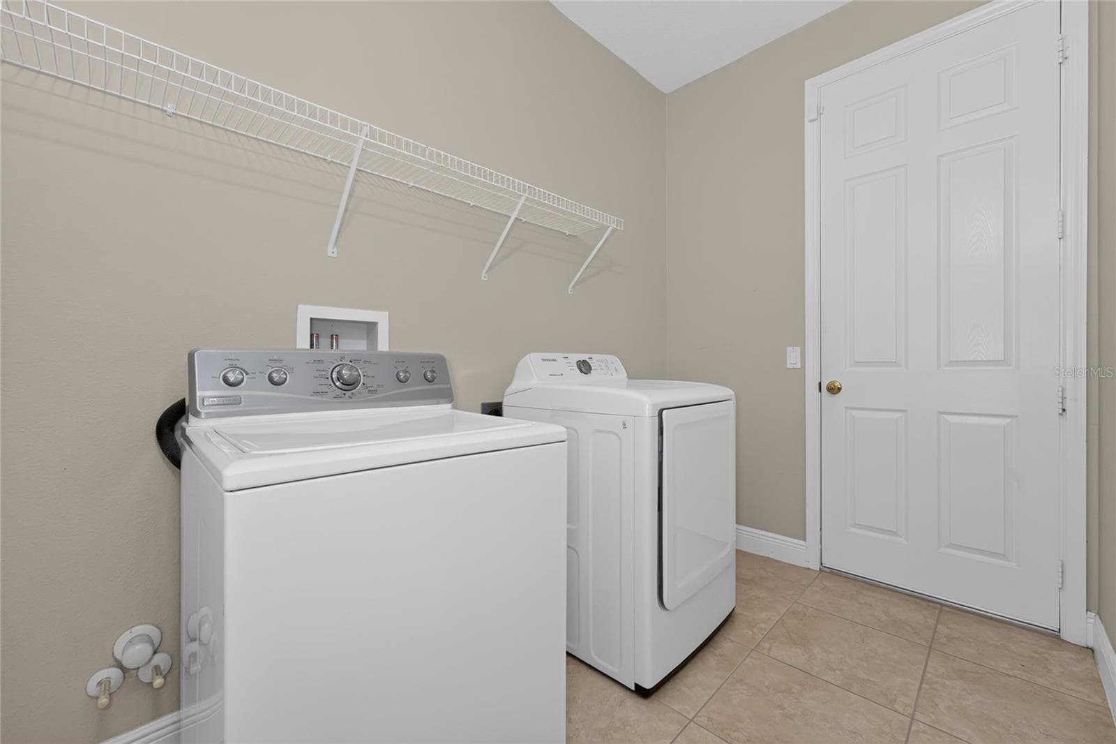 Single Family Residence at 3817 GOLDEN FEATHER WAY, KISSIMMEE, photo 35 of 48