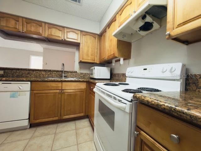 KITCHEN - 224 AFTON SQ #8-301, ALTAMONTE SPRINGS