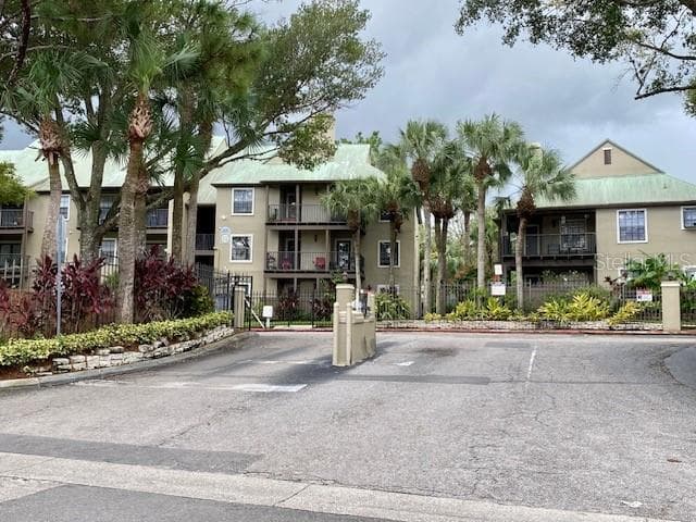 ENTRANCE GATE - 224 AFTON SQ #8-301, ALTAMONTE SPRINGS