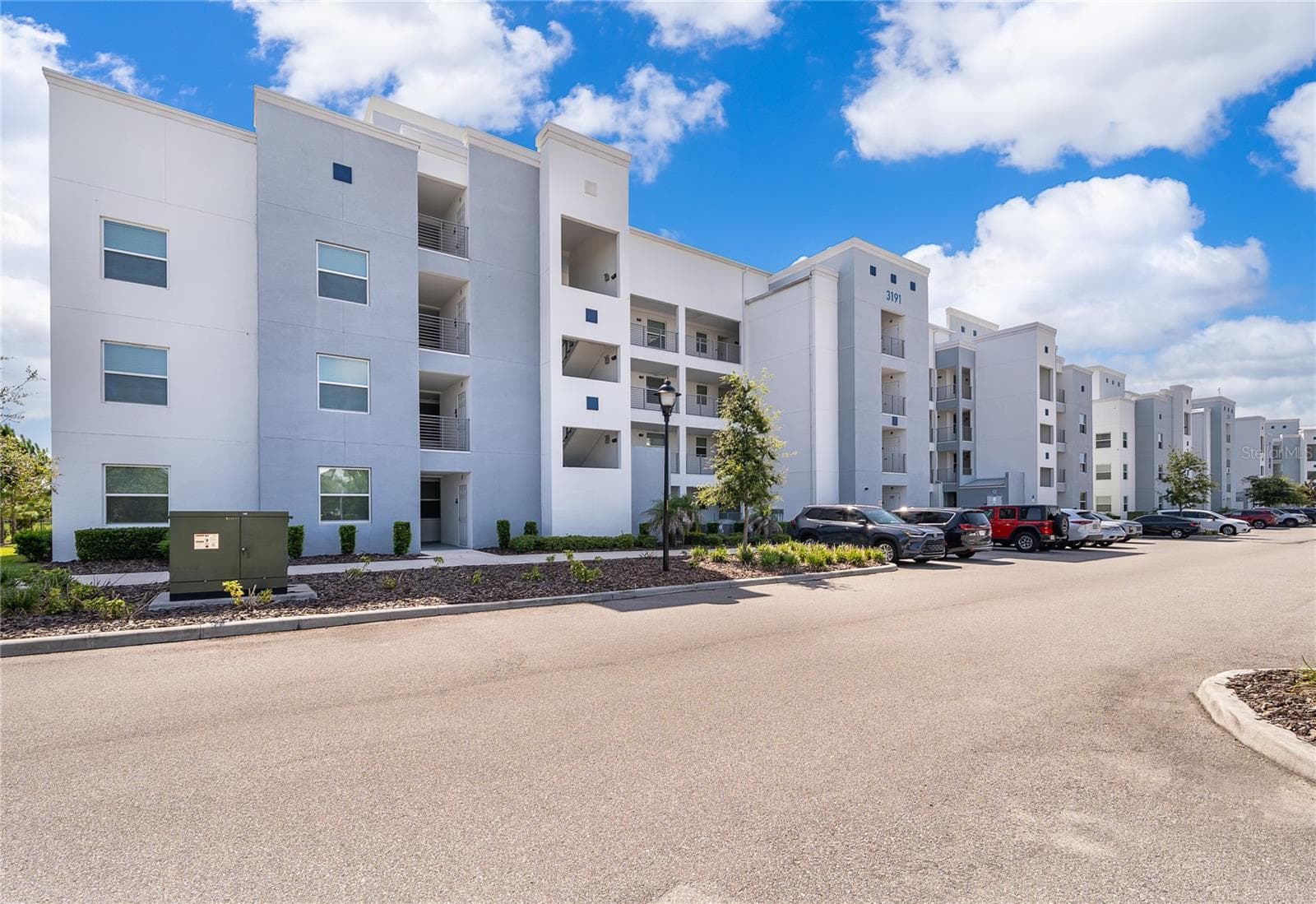 3191 PARADOX CIR #208