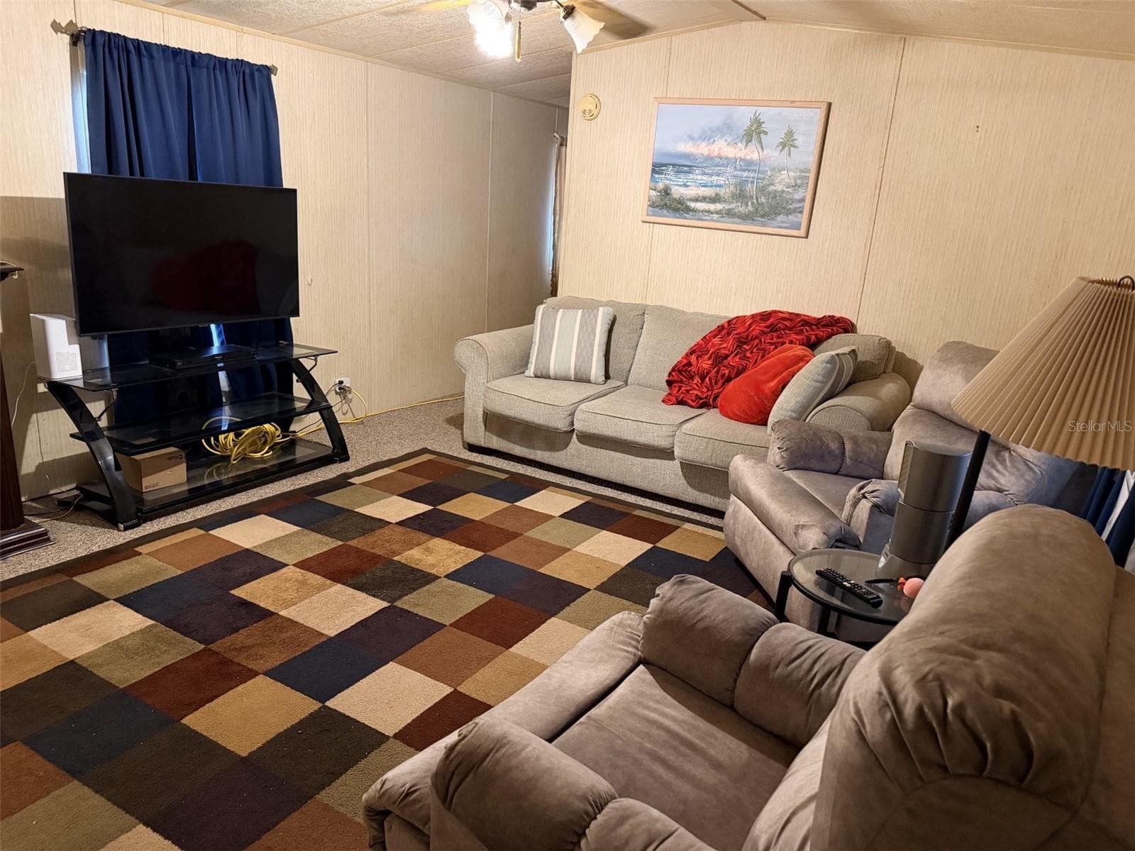 Manufactured Home at 355 NE 436 AVE, OLD TOWN, photo 6 of 19