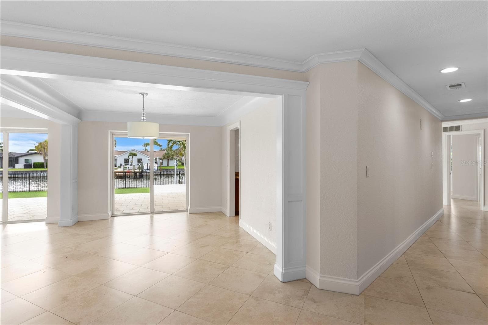 Single Family Residence at 1985 CAROLINA AVE NE, ST PETERSBURG, photo 10 of 61