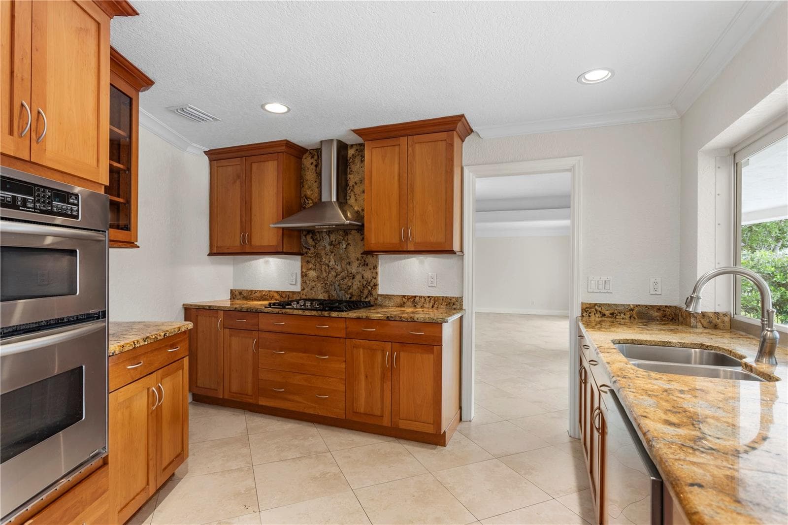 Single Family Residence at 1985 CAROLINA AVE NE, ST PETERSBURG, photo 21 of 61
