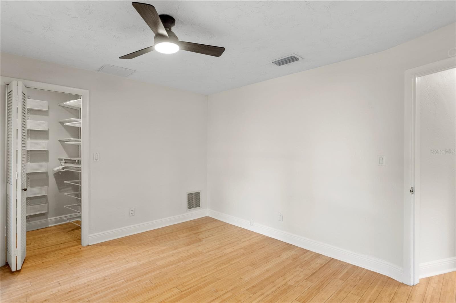 Single Family Residence at 1985 CAROLINA AVE NE, ST PETERSBURG, photo 35 of 61