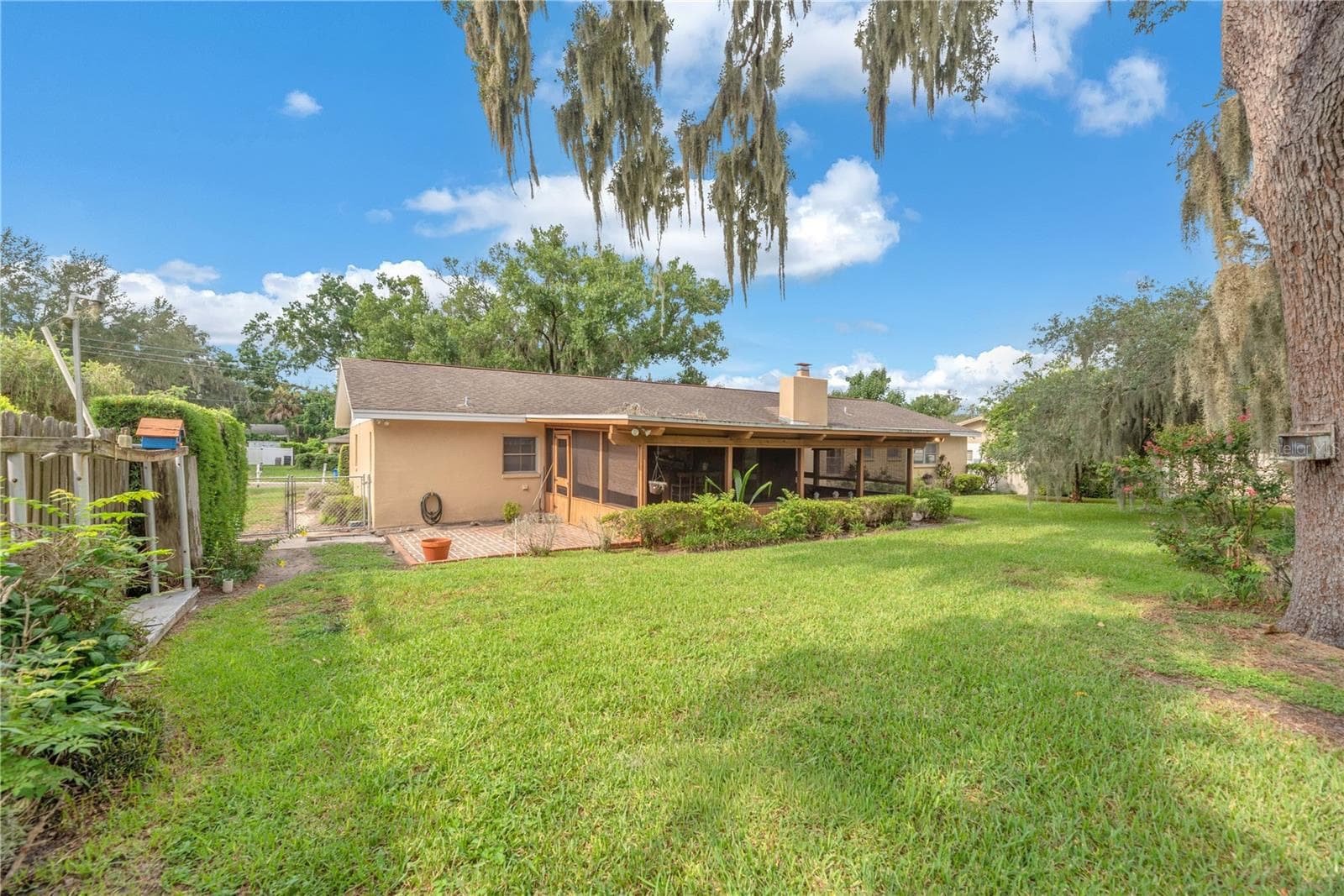 Single Family Residence at 110 ASHBROOK DR, BRANDON, photo 10 of 39