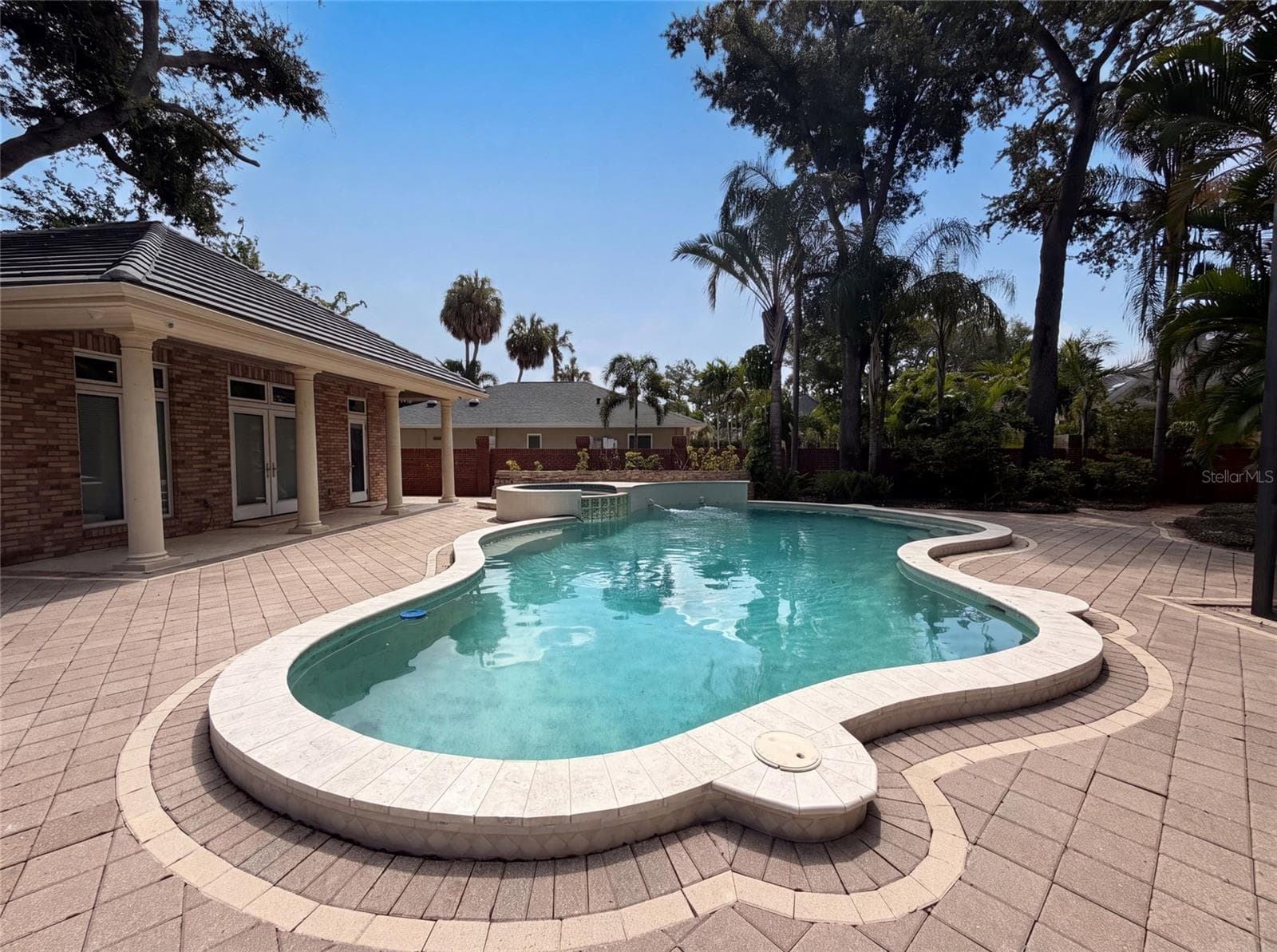 Single Family Residence at 4407 W DALE AVE, TAMPA, photo 6 of 55