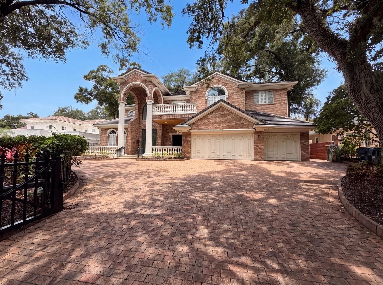 Single Family Residence at 4407 W DALE AVE, TAMPA, photo 9 of 55