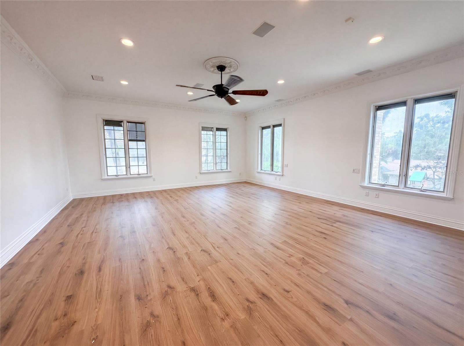 Single Family Residence at 4407 W DALE AVE, TAMPA, photo 17 of 55
