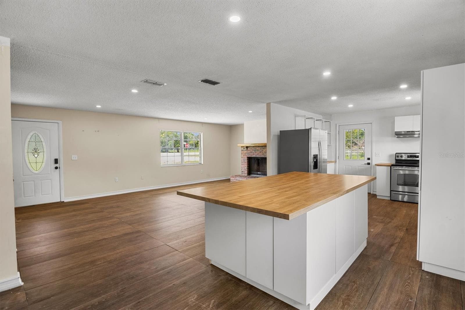Single Family Residence at 9545 STATE ROAD 33 N, POLK CITY, photo 11 of 37