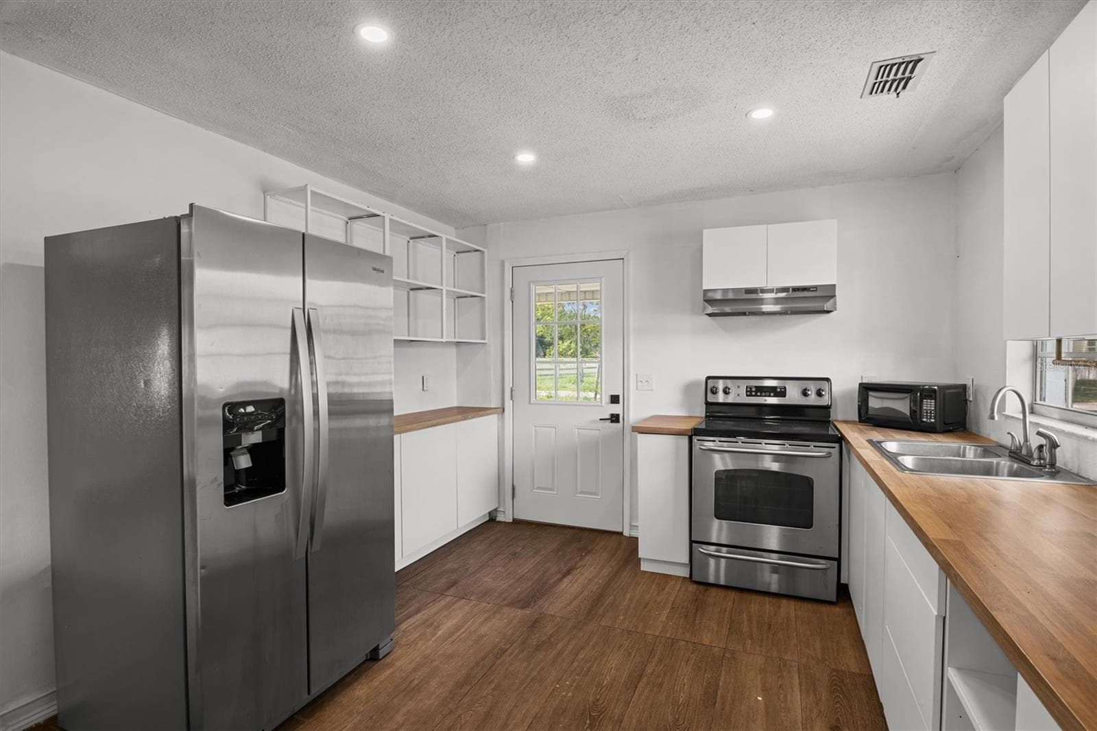 Single Family Residence at 9545 STATE ROAD 33 N, POLK CITY, photo 13 of 37
