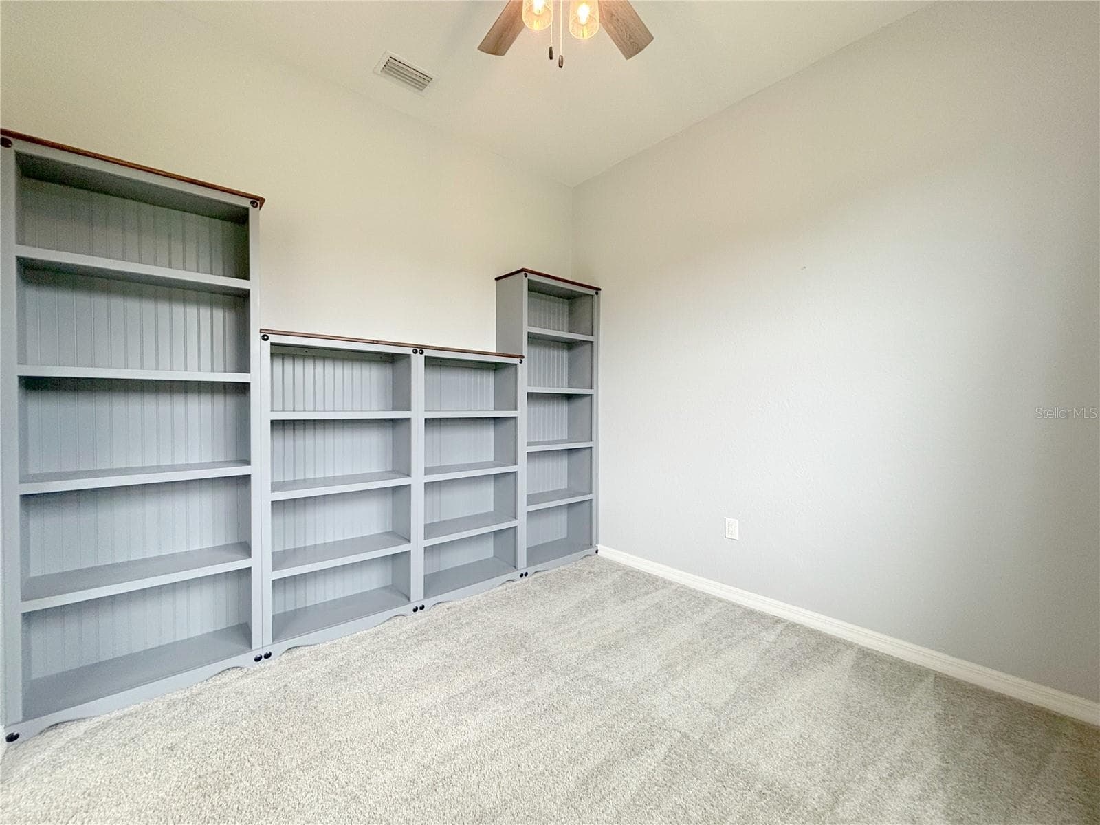 Built In Cabinets - 1124 SAWGRASS DR, WINTER HAVEN